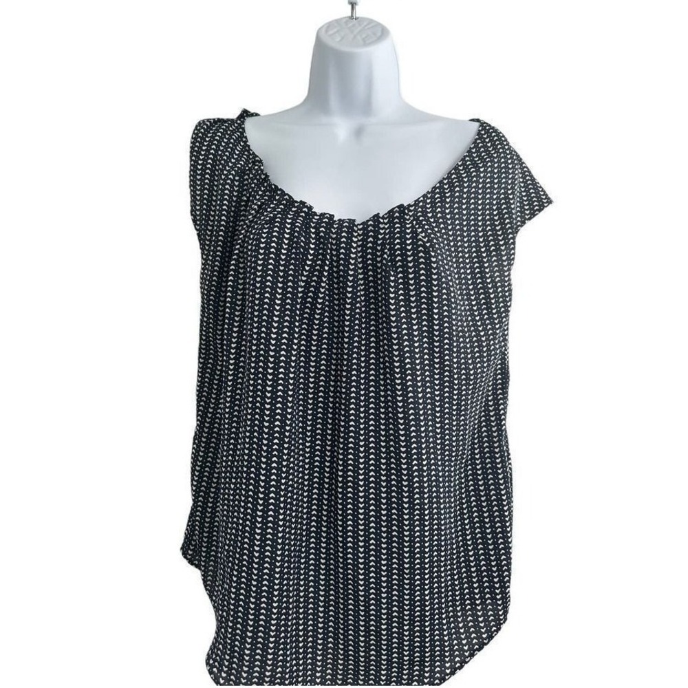 Lauren Conrad Navy Heart Print Ruffle Sleeveless Top Small